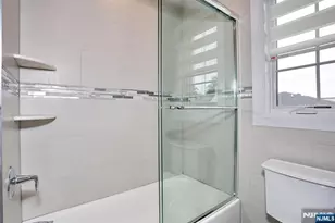 807 Inwood Terrace B, Fort Lee, NJ 07024 - Photo 37