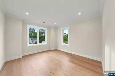 761 Cathy Ann Court, Paramus, NJ 07652 - Photo 29