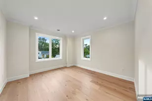 761 Cathy Ann Ct, Paramus, NJ 07652 - Photo 29