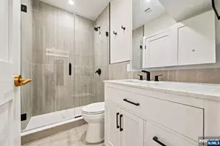 761 Cathy Ann Ct, Paramus, NJ 07652 - Photo 27