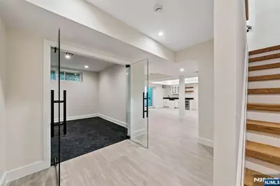 761 Cathy Ann Court, Paramus, NJ 07652 - Photo 21
