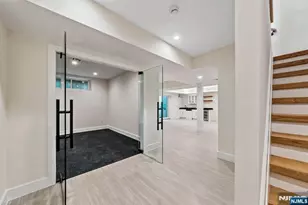 761 Cathy Ann Ct, Paramus, NJ 07652 - Photo 21