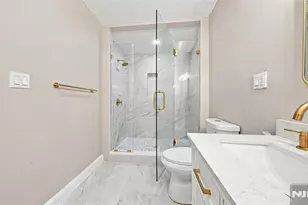 482 Tulane Ct, Paramus, NJ 07652 - Photo 15
