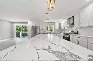 482 Tulane Ct, Paramus, NJ 07652 - Photo 21