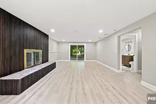 482 Tulane Ct, Paramus, NJ 07652 - Photo 19