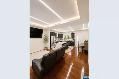 271 Bergen Boulevard, Woodland Park, NJ 07424 - Photo 5