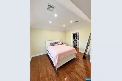 271 Bergen Boulevard, Woodland Park, NJ 07424 - Photo 17