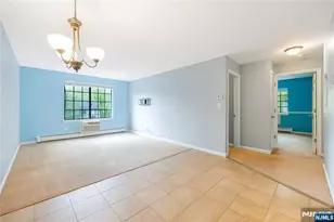 1409 Faulkner Ct, Mahwah, NJ 07430 - Photo 5