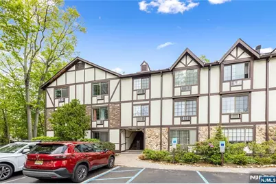 1409 Faulkner Court, Mahwah, NJ 07430 - Photo 13