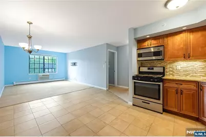 1409 Faulkner Court, Mahwah, NJ 07430 - Photo 3