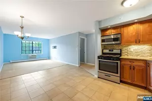 1409 Faulkner Ct, Mahwah, NJ 07430 - Photo 3