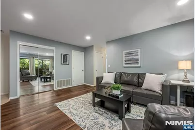 141 Indian Hollow Court, Mahwah, NJ 07430 - Photo 7