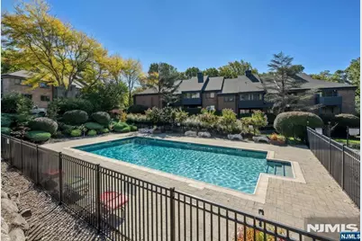 141 Indian Hollow Court, Mahwah, NJ 07430 - Photo 23