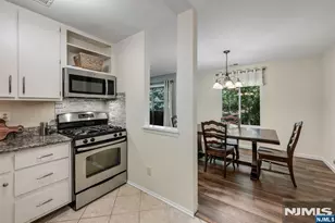 141 Indian Hollow Court, Mahwah, NJ 07430 - Photo 11