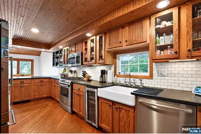 106 Demarest, Bloomingdale, NJ 07403 - Photo 3