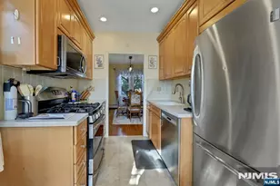 86 Shaler Ave, Fairview, NJ 07022 - Photo 9
