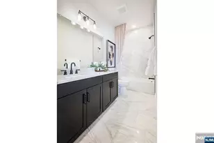 300 Sycamore Street 306, Kearny, NJ 07032 - Photo 11