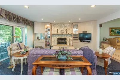 15 McDonough Place, Caldwell, NJ 07006 - Photo 11