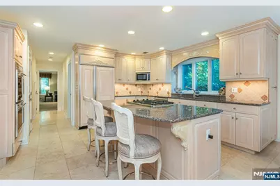 15 McDonough Place, Caldwell, NJ 07006 - Photo 7