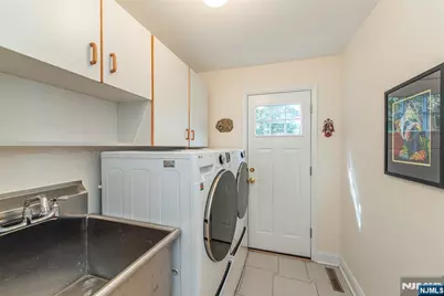 15 McDonough Place, Caldwell, NJ 07006 - Photo 37