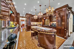 1088 Dearborn Rd, Fort Lee, NJ 07024 - Photo 13