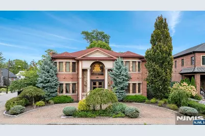 1088 Dearborn Road, Fort Lee, NJ 07024 - Photo 1
