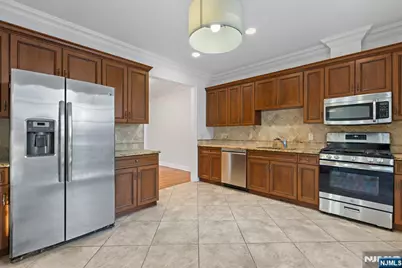 22 Cobblestone Way, Tenafly, NJ 07670 - Photo 5