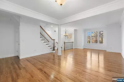 22 Cobblestone Way, Tenafly, NJ 07670 - Photo 1