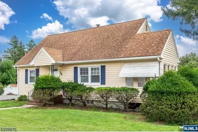 74 Pine Street, Verona, NJ 07044 - Photo 3