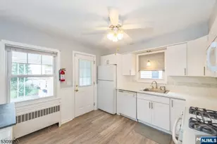 74 Pine St, Verona, NJ 07044 - Photo 15