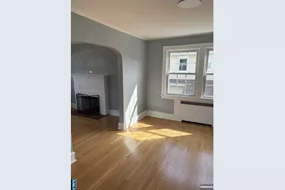10 Carlisle Street, Bergenfield, NJ 07621 - Photo 3