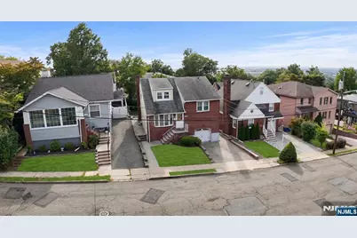 530 Lincoln Avenue, Ridgefield, NJ 07657 - Photo 27