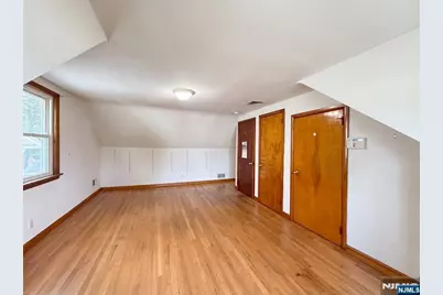 530 Lincoln Avenue, Ridgefield, NJ 07657 - Photo 7