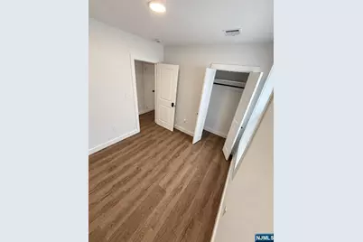 112 19th Avenue, Irvington, NJ 07111 - Photo 9
