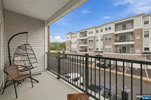 11 Veterans Way 121, Morris Plains, NJ 07950 - Photo 19