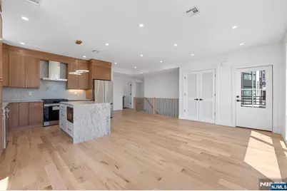 849 Pleasantview 2 #2, Ridgefield, NJ 07657 - Photo 5