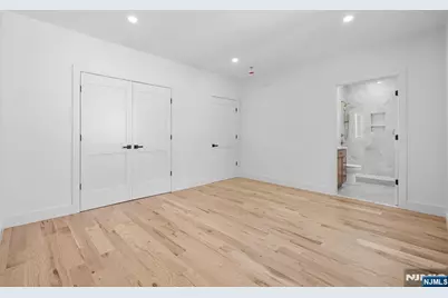 849 Pleasantview 2 #2, Ridgefield, NJ 07657 - Photo 9