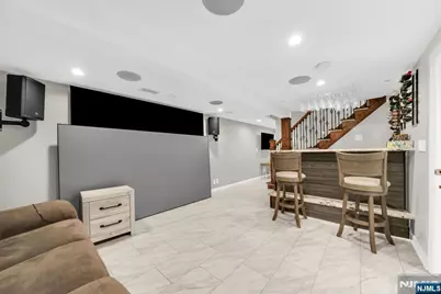 690 Ray Avenue, Ridgefield, NJ 07657 - Photo 23