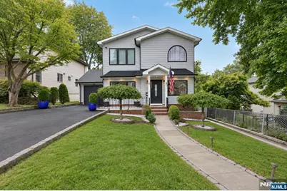 690 Ray Avenue, Ridgefield, NJ 07657 - Photo 1