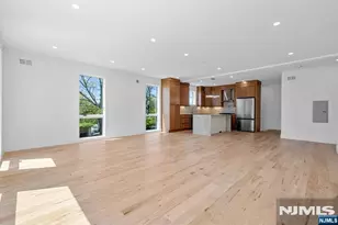 849 Pleasantview 1st Fl, Ridgefield, NJ 07657 - Photo 11
