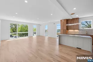 849 Pleasantview 1st Fl, Ridgefield, NJ 07657 - Photo 13