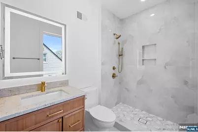 849 Pleasantview 1st Fl. #1st Fl., Ridgefield, NJ 07657 - Photo 7
