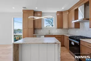 849 Pleasantview 1st Fl, Ridgefield, NJ 07657 - Photo 5