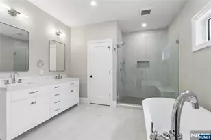 367 Johnson Ave, Teaneck Township, NJ 07666 - Photo 47