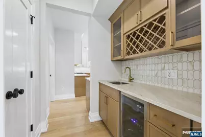367 Johnson Avenue, Teaneck Township, NJ 07666 - Photo 9