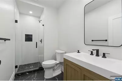 367 Johnson Avenue, Teaneck Township, NJ 07666 - Photo 29