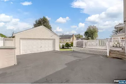85 Catherine Avenue, Saddle Brook Township, NJ 07663 - Photo 17