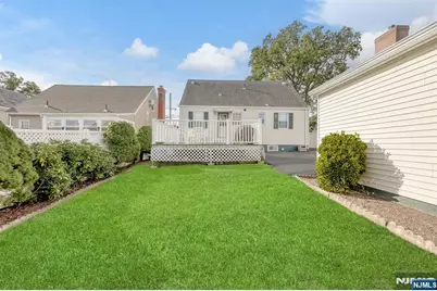 85 Catherine Avenue, Saddle Brook Township, NJ 07663 - Photo 15