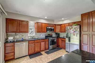 113 Willow Street, Elmwood Park, NJ 07407 - Photo 13