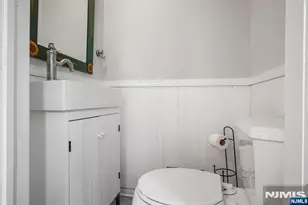 1187 Sussex Rd, Teaneck Township, NJ 07666 - Photo 15